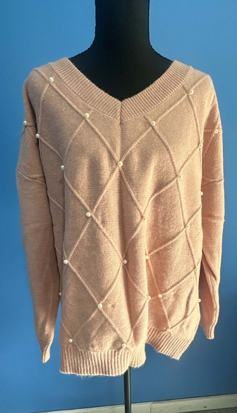 Emery Rose Pink Pearl Embellished V-Neck Diamond Knit Sweater